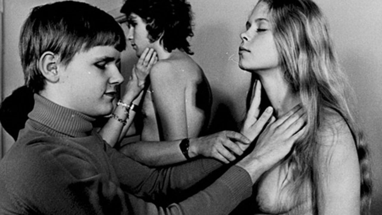 голые подростки в эротическом кино фото 107