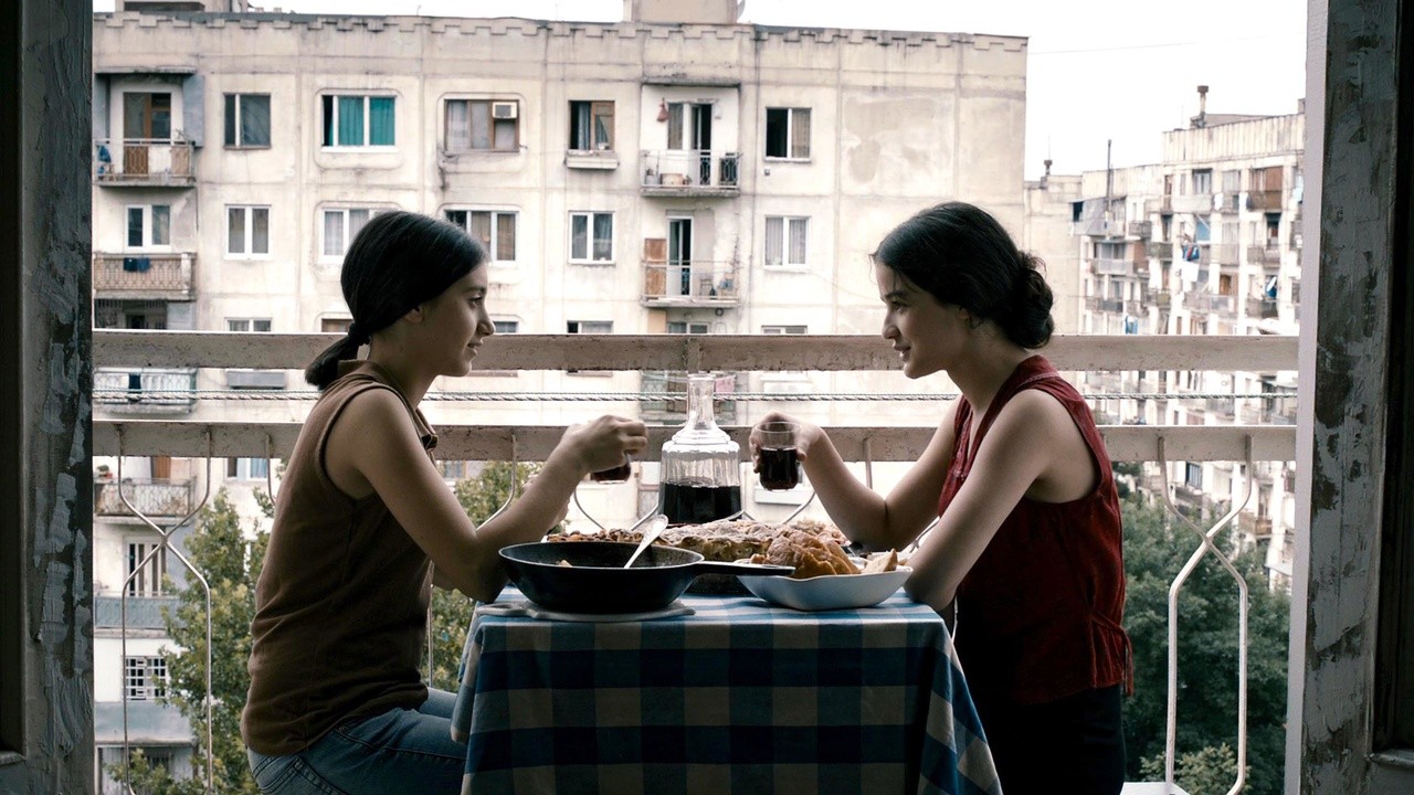 Image du film Eka et Natia, Chronique d'une jeunesse georgienne