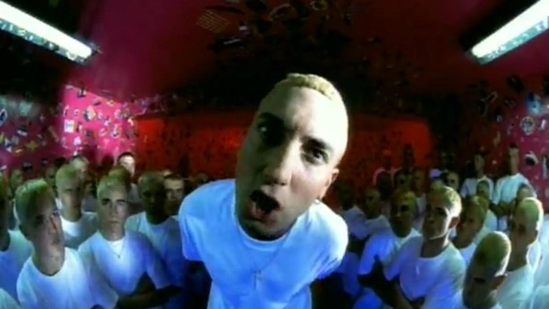 Eminem: The Real Slim Shady [MV]