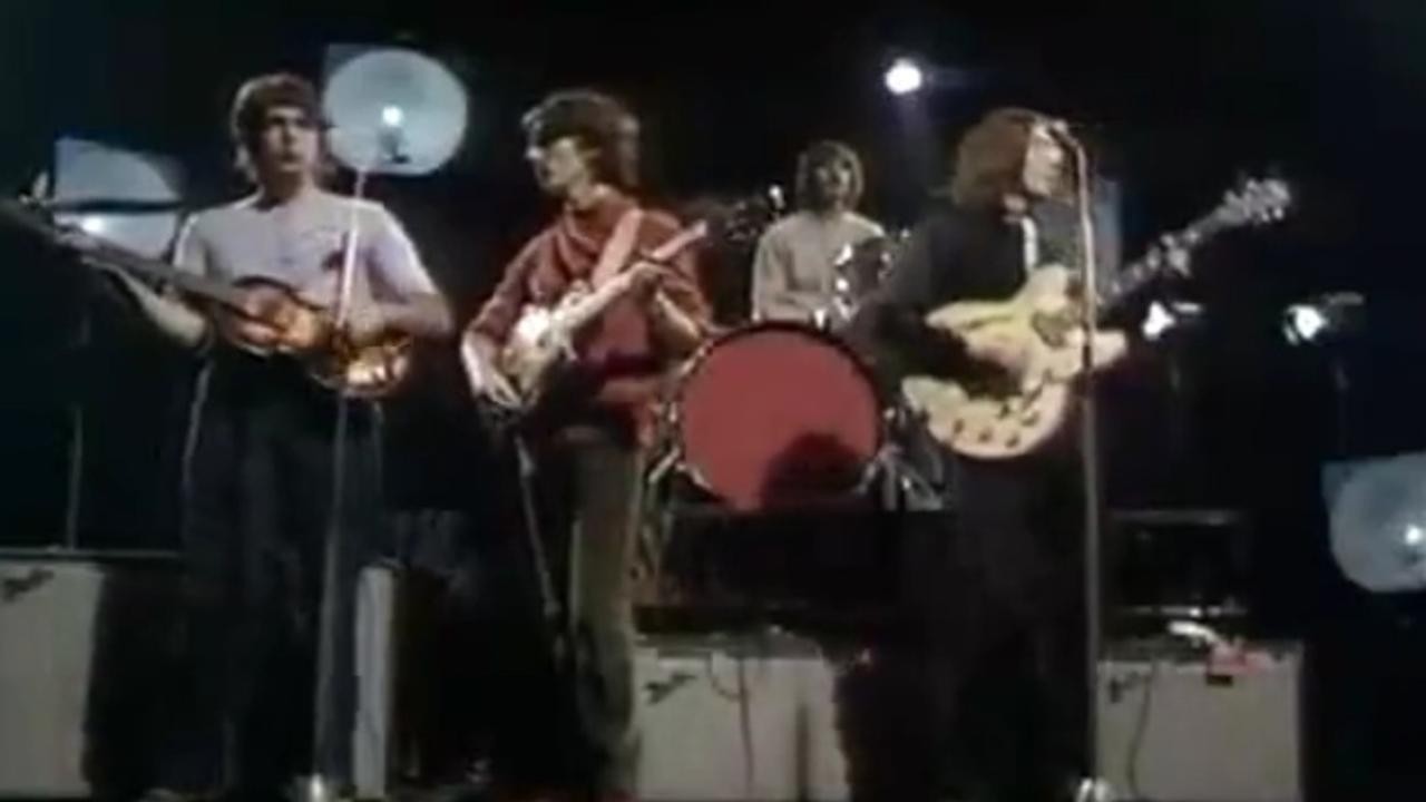 The Beatles: Revolution [MV]