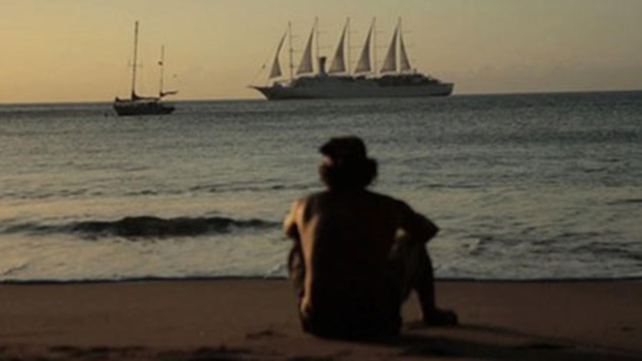 Twenty Eight Feet: Life on a Little Wooden Boat
