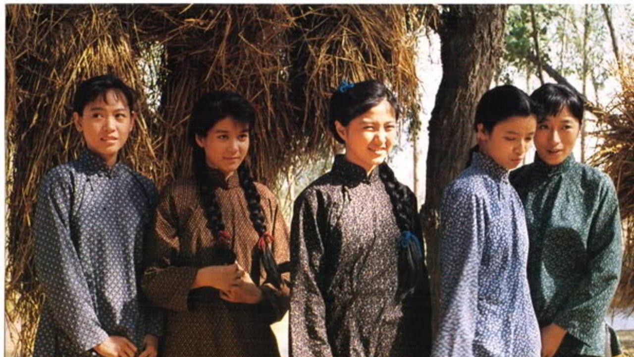 Five Girls and a Rope
