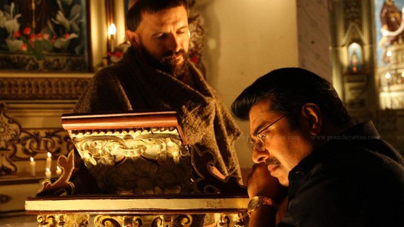 Pranchiyettan and the Saint