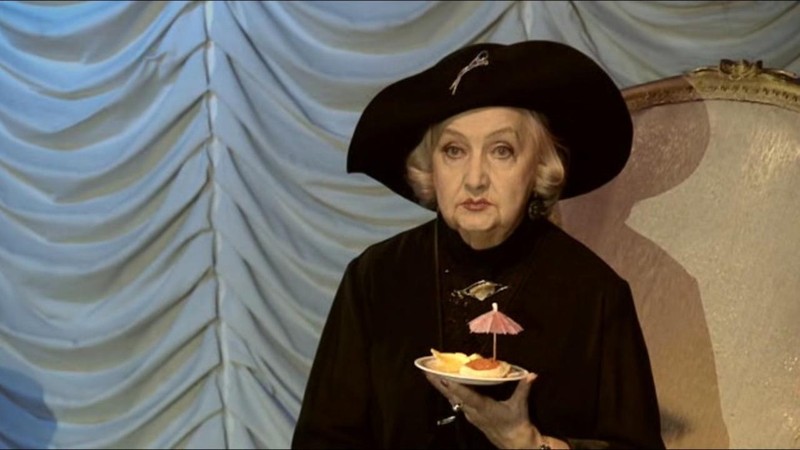 The Visit of an Old Lady