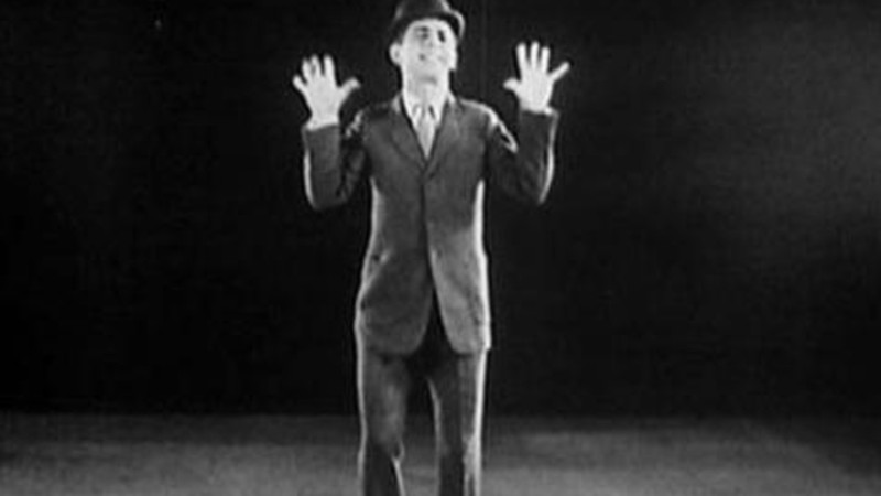 A Few Moments with Eddie Cantor, Star of 'Kid Boots'
