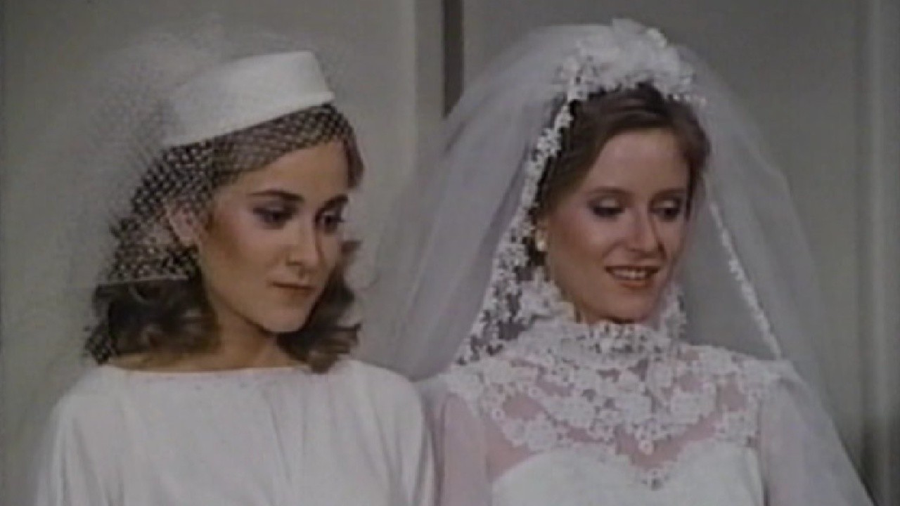 The Brady Girls Get Married