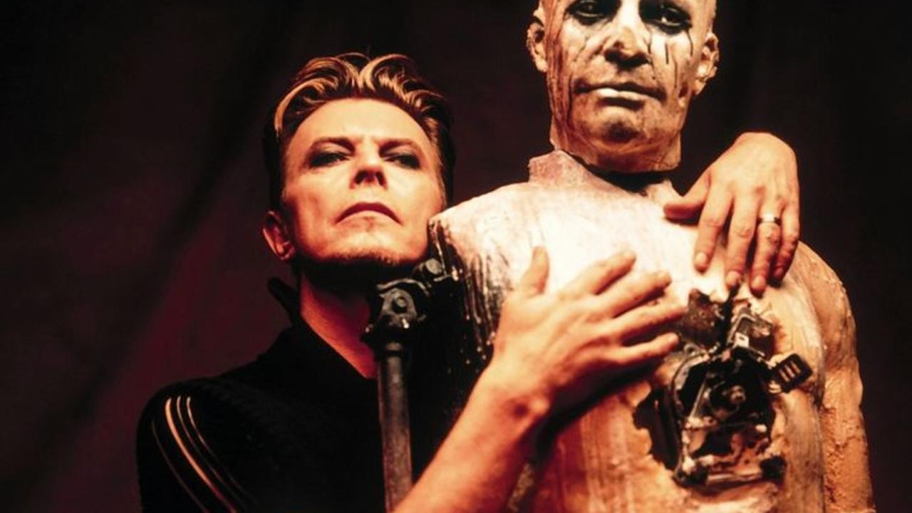 David Bowie: The Hearts Filthy Lesson [MV]