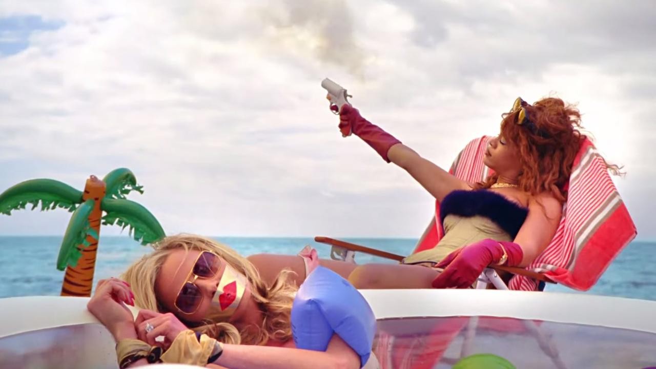 Rihanna: Bitch Better Have My Money [MV]