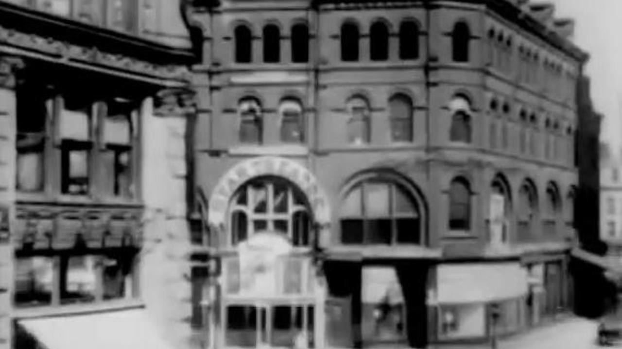 Demolishing and Building Up the Star Theatre