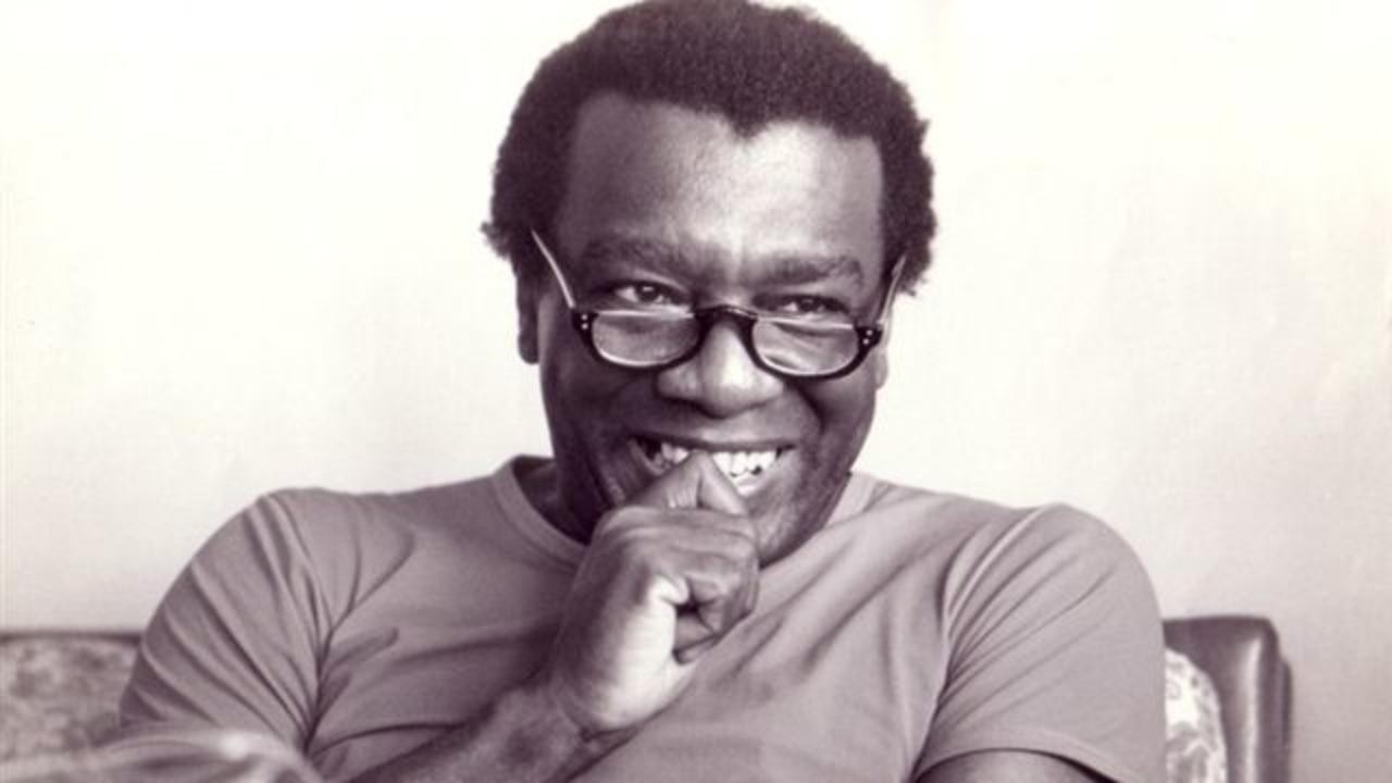 Encontro com Milton Santos: O mundo global visto do lado de cá