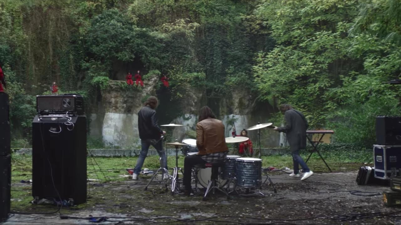 Ratatat: Pricks of Brightness [MV]