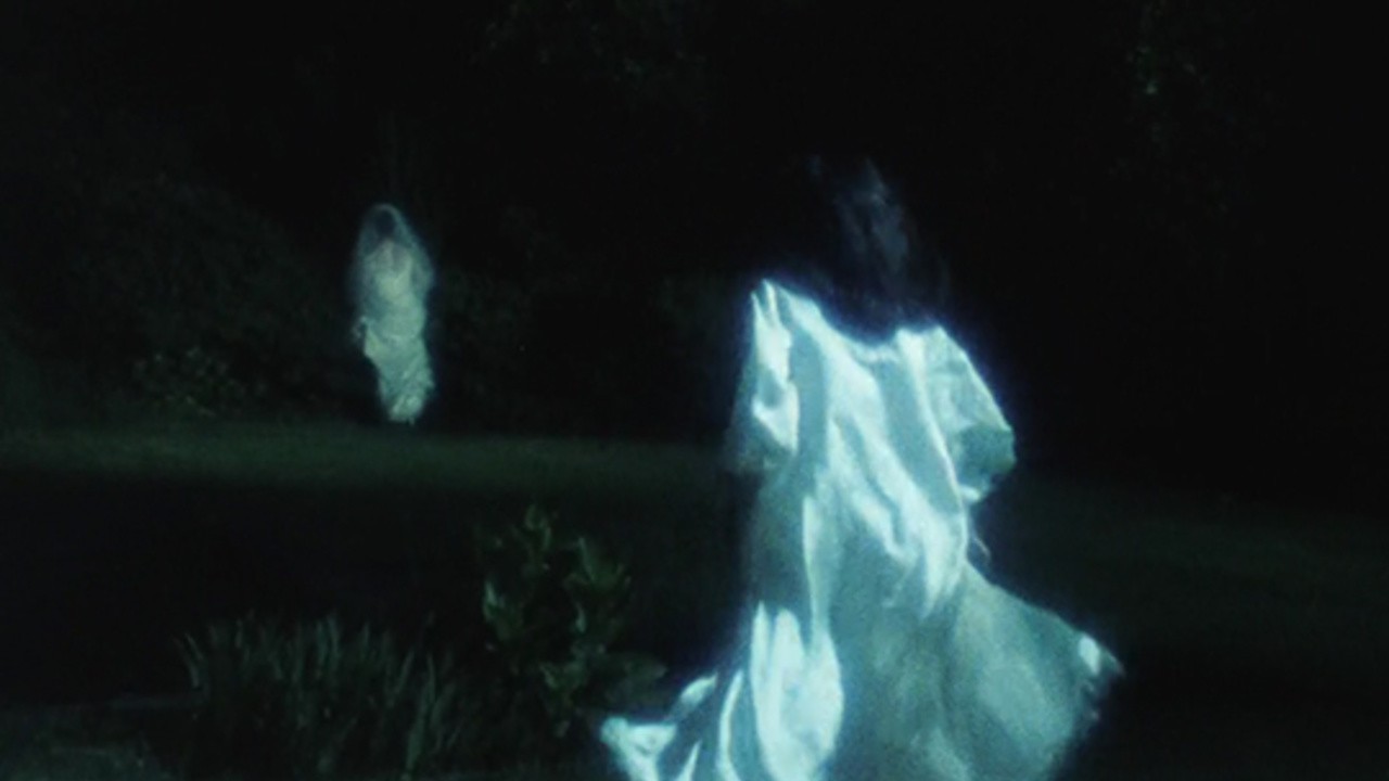 Lovely Devil (1982) | MUBI