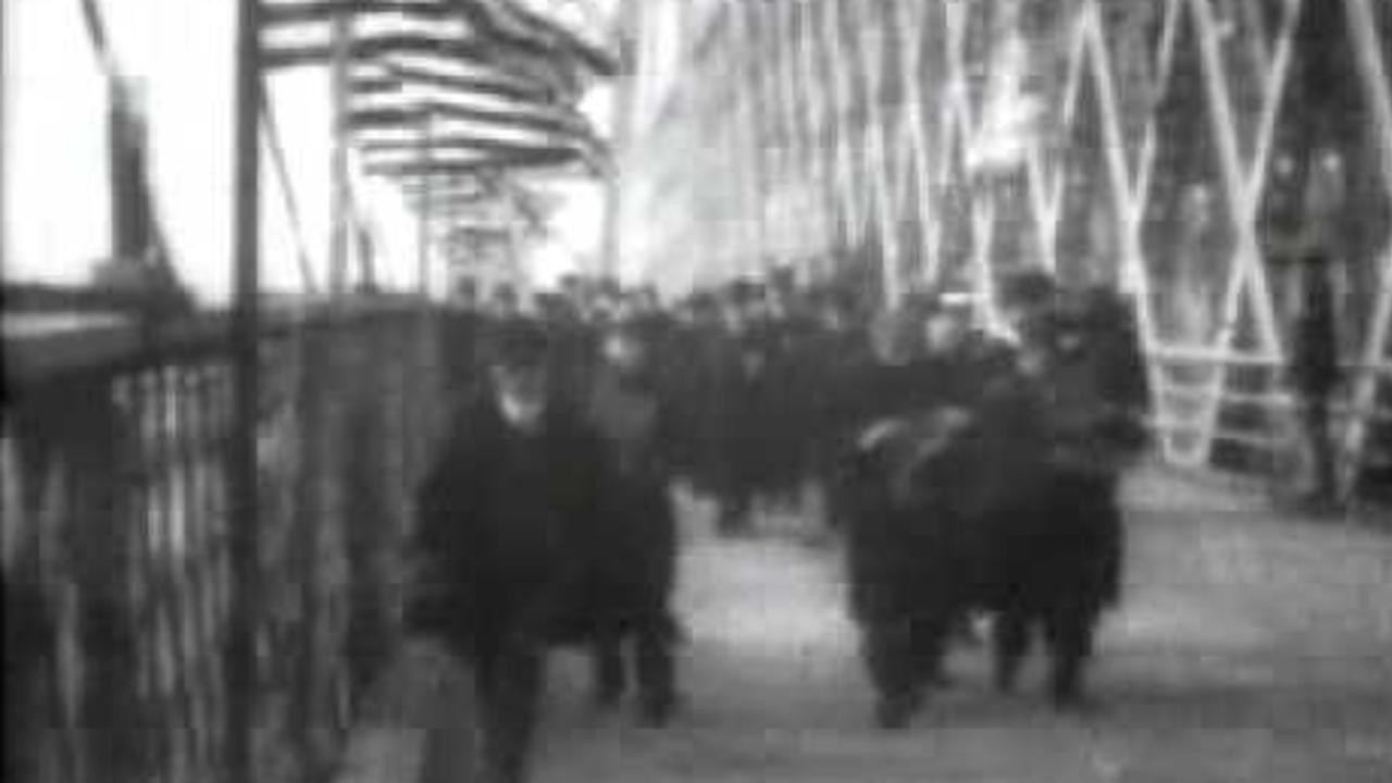 Opening the Williamsburg Bridge