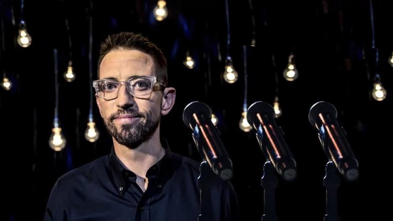 Neal Brennan: 3 Mics
