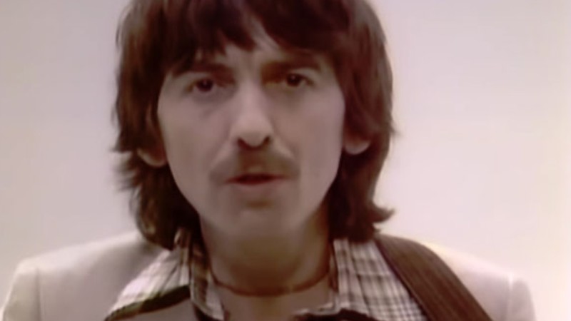 George Harrison: Blow Away [MV]