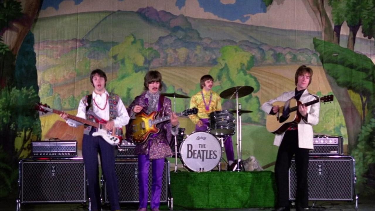 The Beatles: Hello Goodbye [MV]