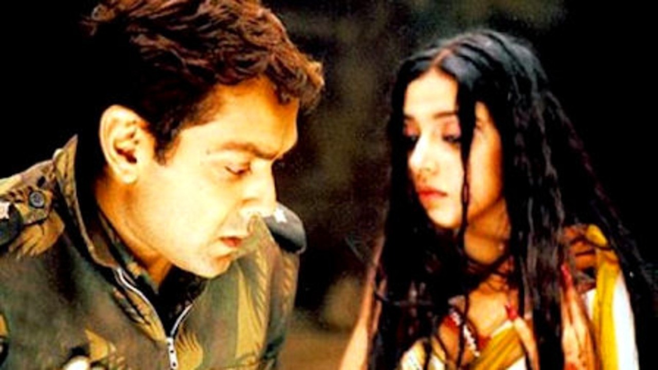 Ab Tumhare Hawale Watan Saathiyo