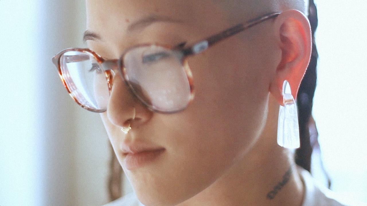 U