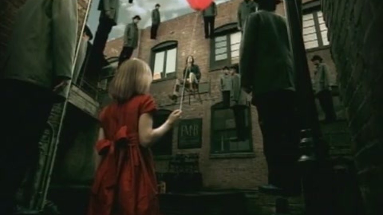 Rufus Wainwright: Across the Universe [MV]