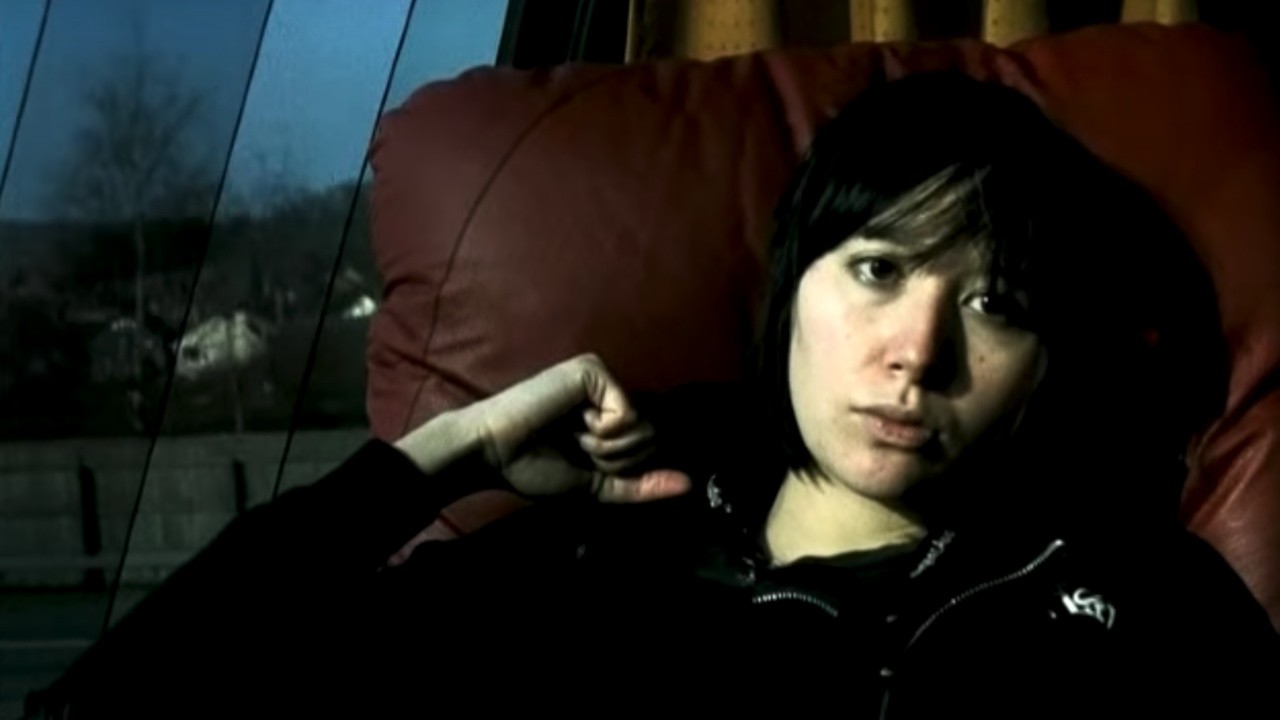 Yeah Yeah Yeahs: Date With The Night [MV]