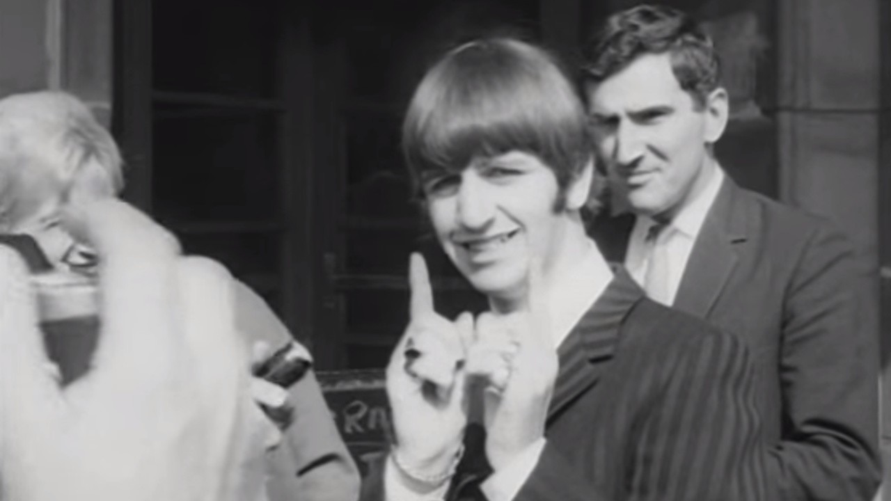 Ringo Starr Visits Maternity Hospital To See His Baby