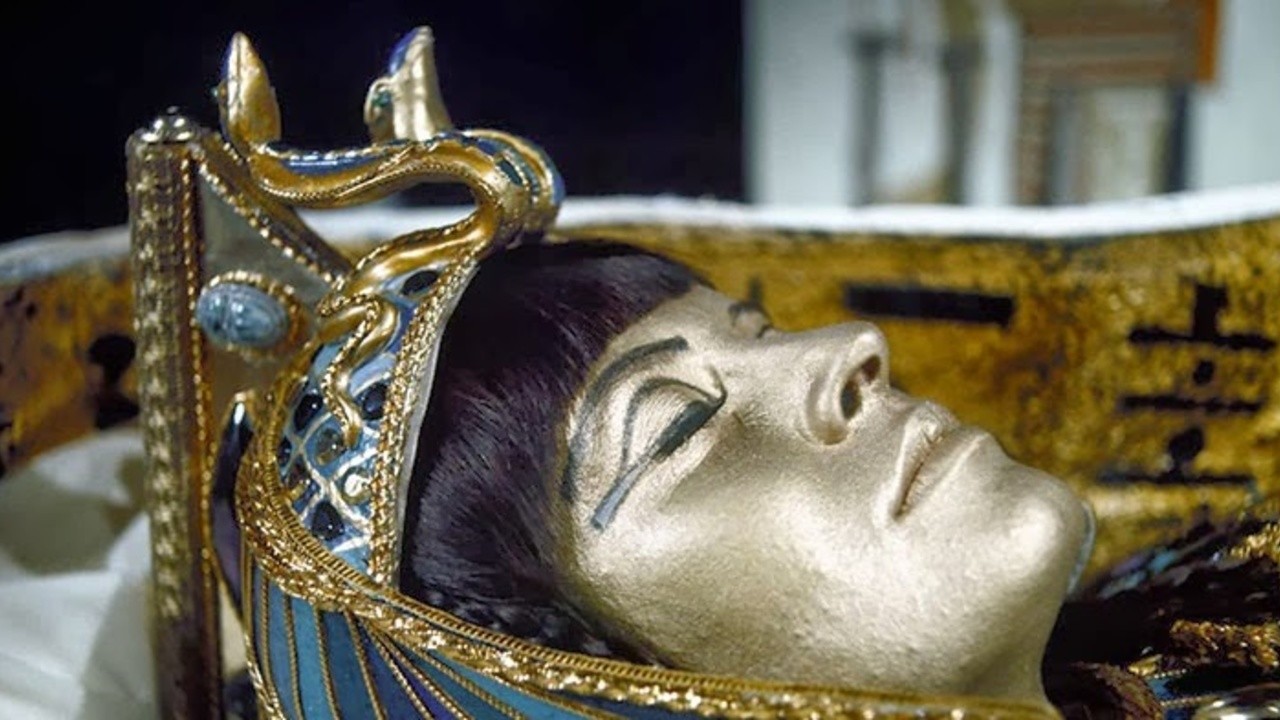 Mystery and Imagination: Curse of the Mummy