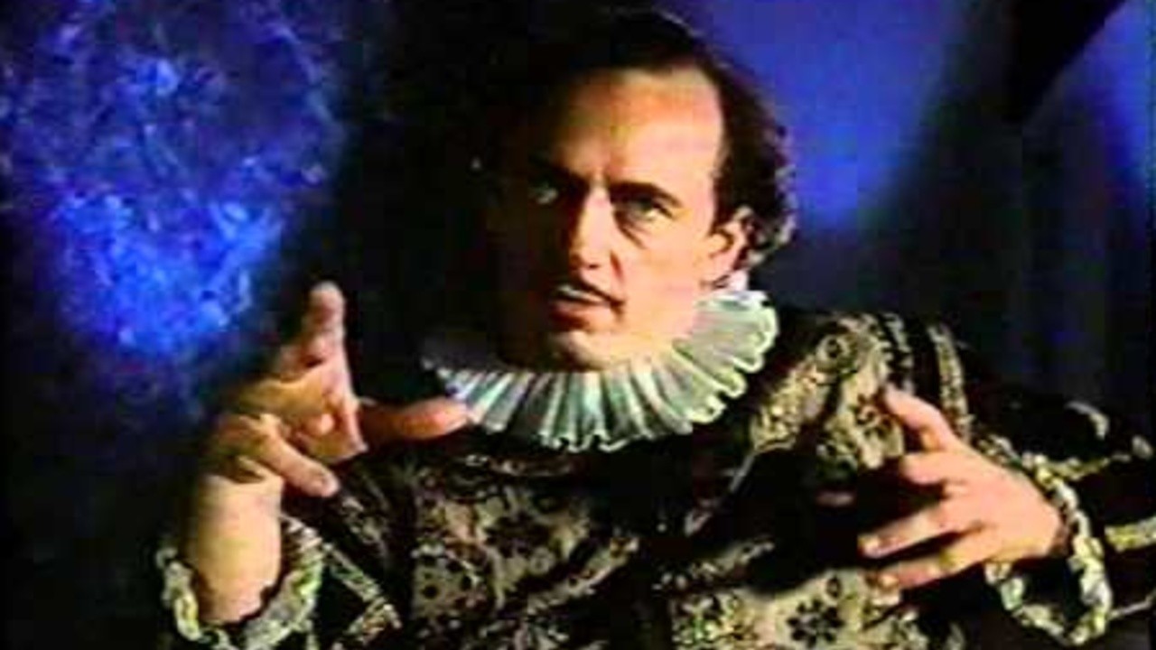 The Fifteen Minute Hamlet