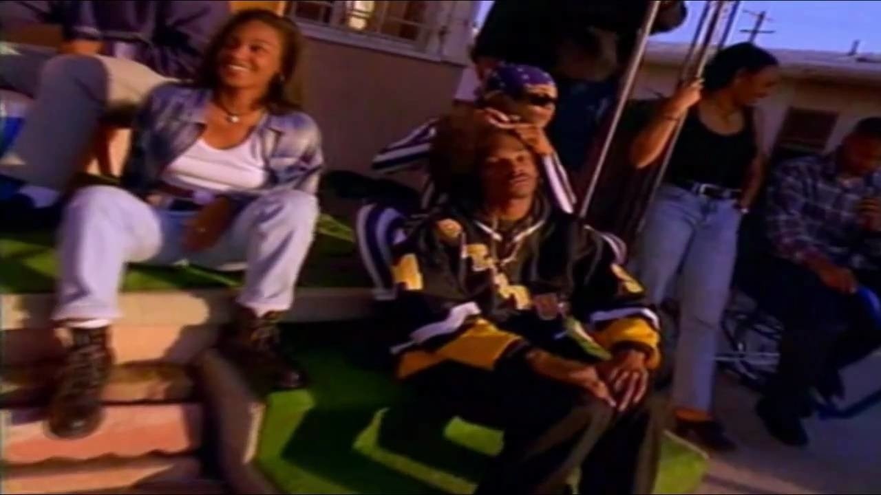 Snoop Dogg: Gin and Juice [MV]