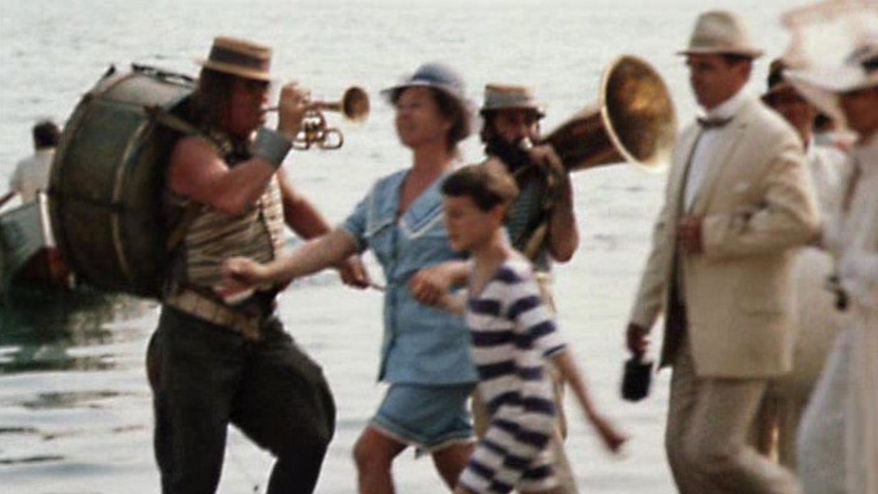 Love One's Neighbour