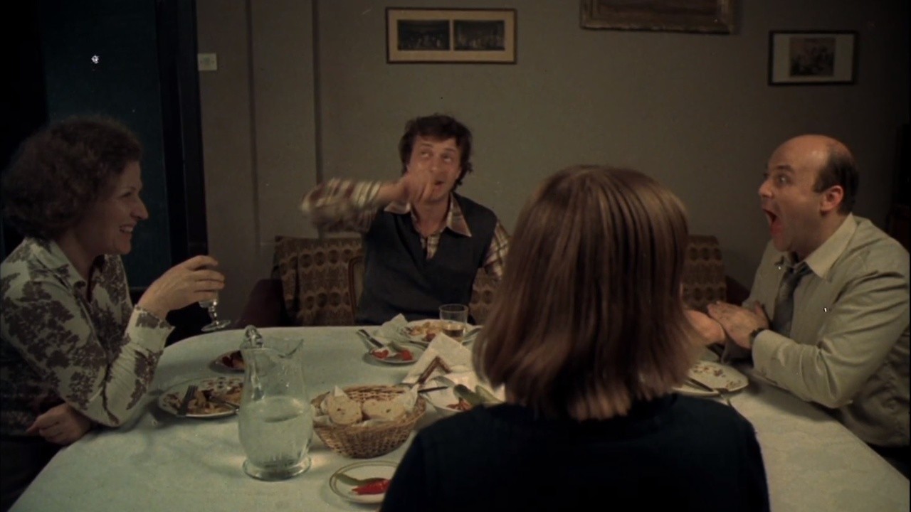Snapshot around the family table