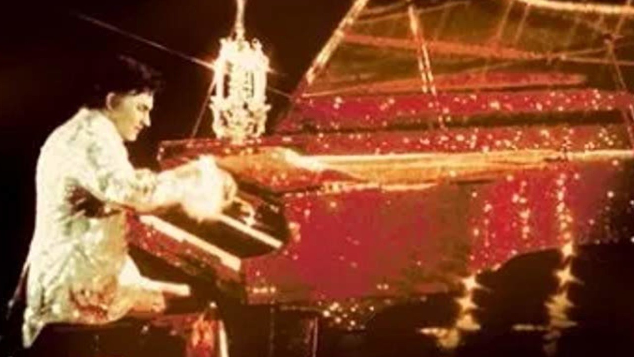 Liberace: Behind the Music