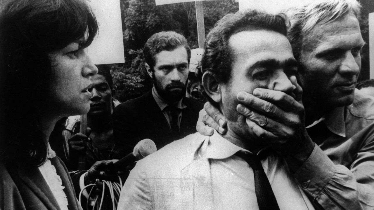 Image du film Terre en transe
