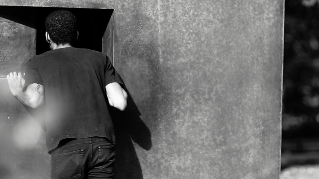 The World Is Round So That Nobody Can Hide in the Corners - Part II: The Kiss