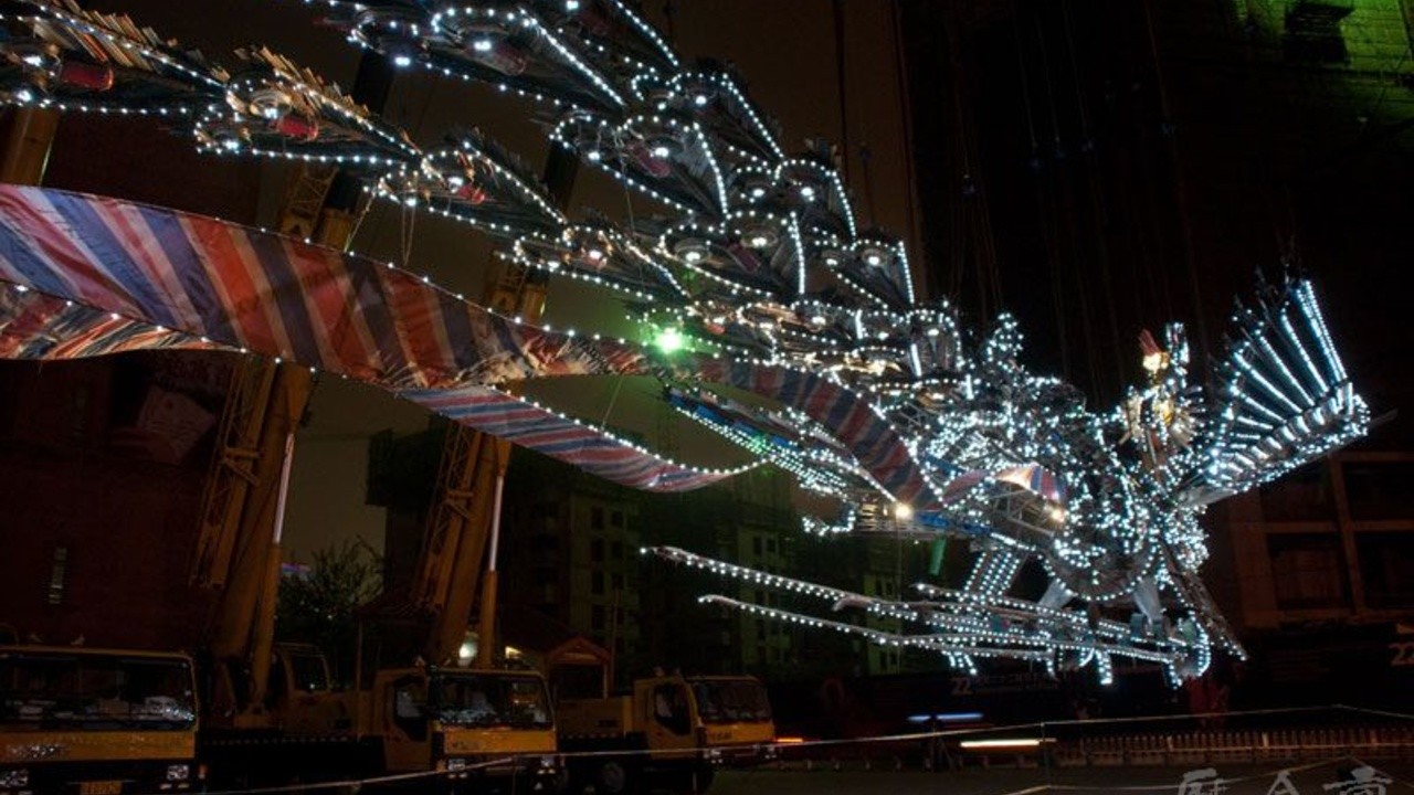 Xu Bing: Phoenix