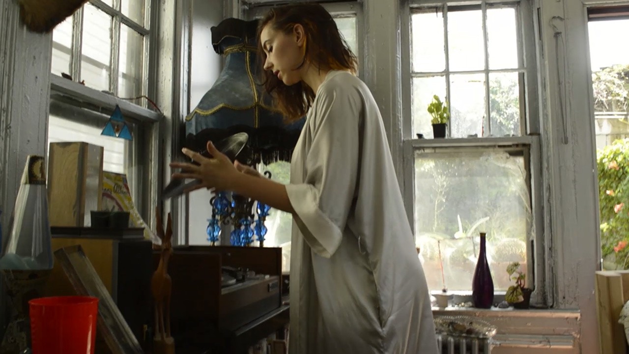 Vinyl Robe (2018) | MUBI