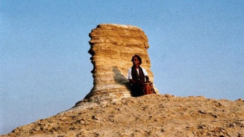 Ein Trommler in der Wüste