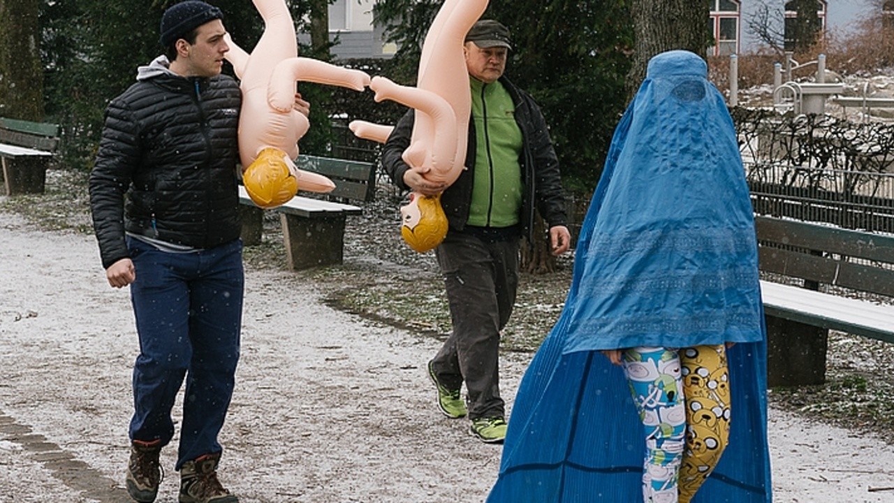 In the Name of Scheherazade or the First Beergarden in Tehran