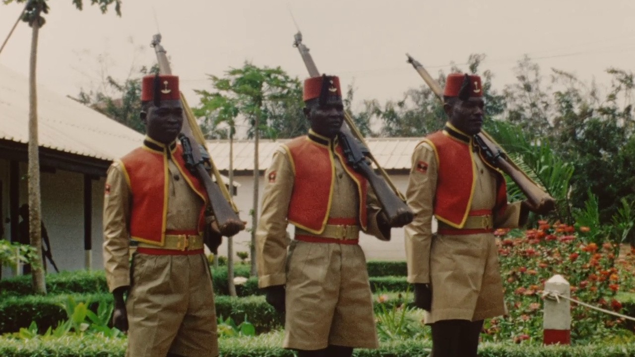 Image du film Les Maîtres Fous