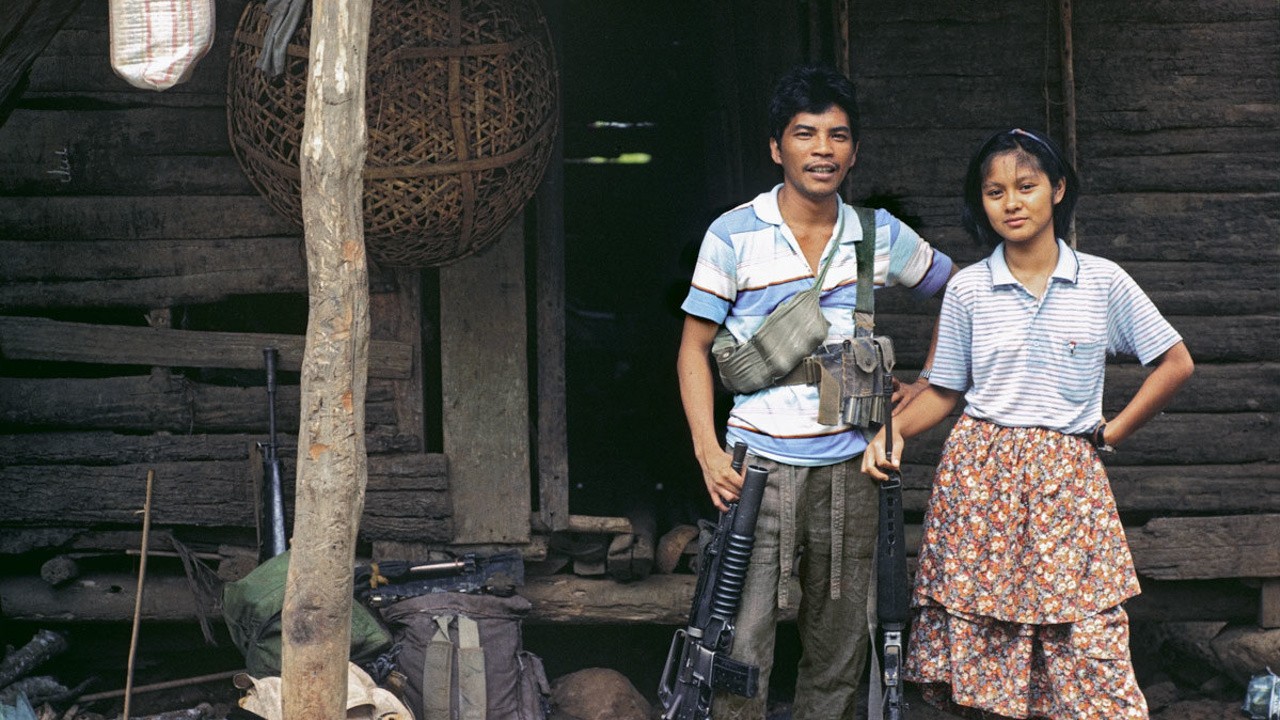 A Rustling of Leaves: Inside the Philippine Revolution