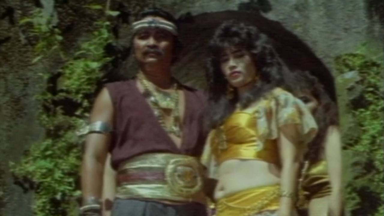 Permainan Dibalik Tirai