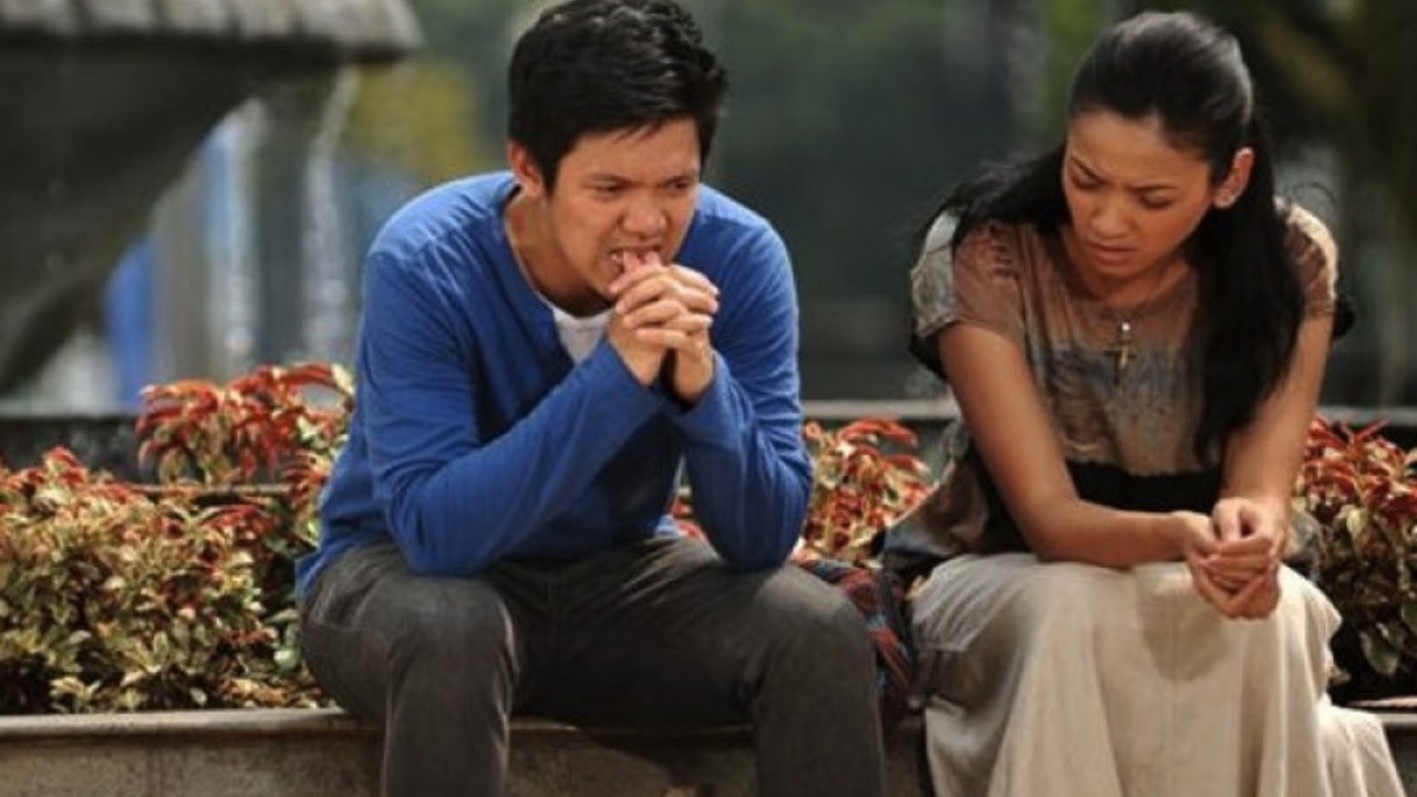 Cinta Tapi Beda