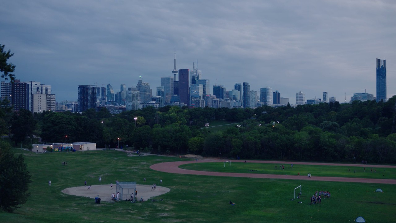 Toronto Hides Itself