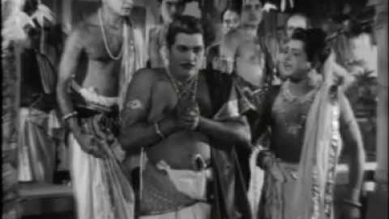 Thacholi Othenan