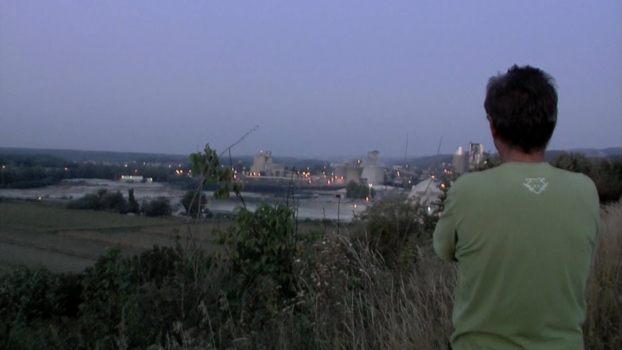 What’s Missing in This Picture (2012) | MUBI