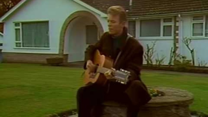 David Bowie: The Buddha of Suburbia [MV]