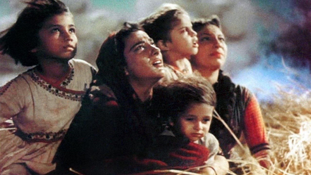 Madre India	