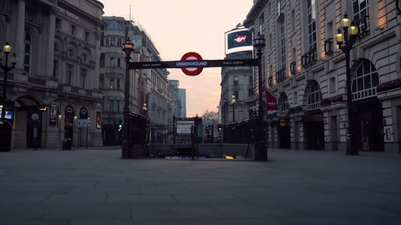 The Rolling Stones: Living in a Ghost Town [MV]