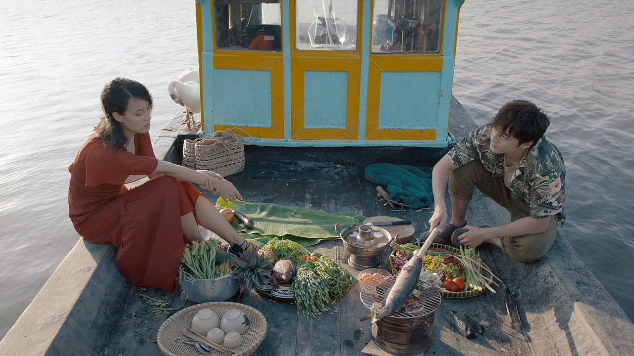 Food Lore - He Serves Fish, She Eats Flower