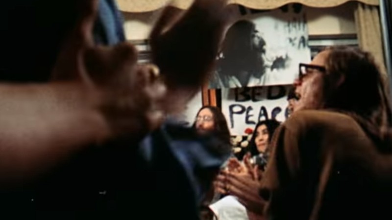 John Lennon & The Plastic Ono Band: Give Peace a Chance (Version 2) [MV]