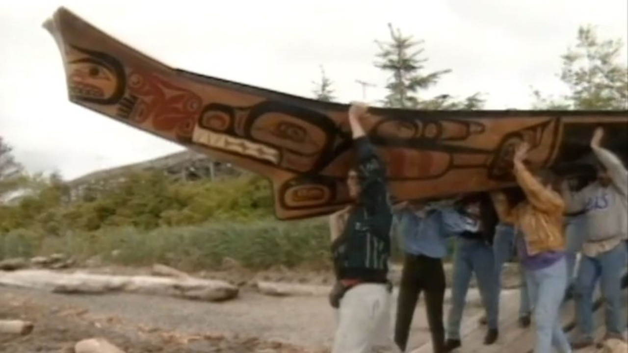 Qatuwas - People Gathering Together